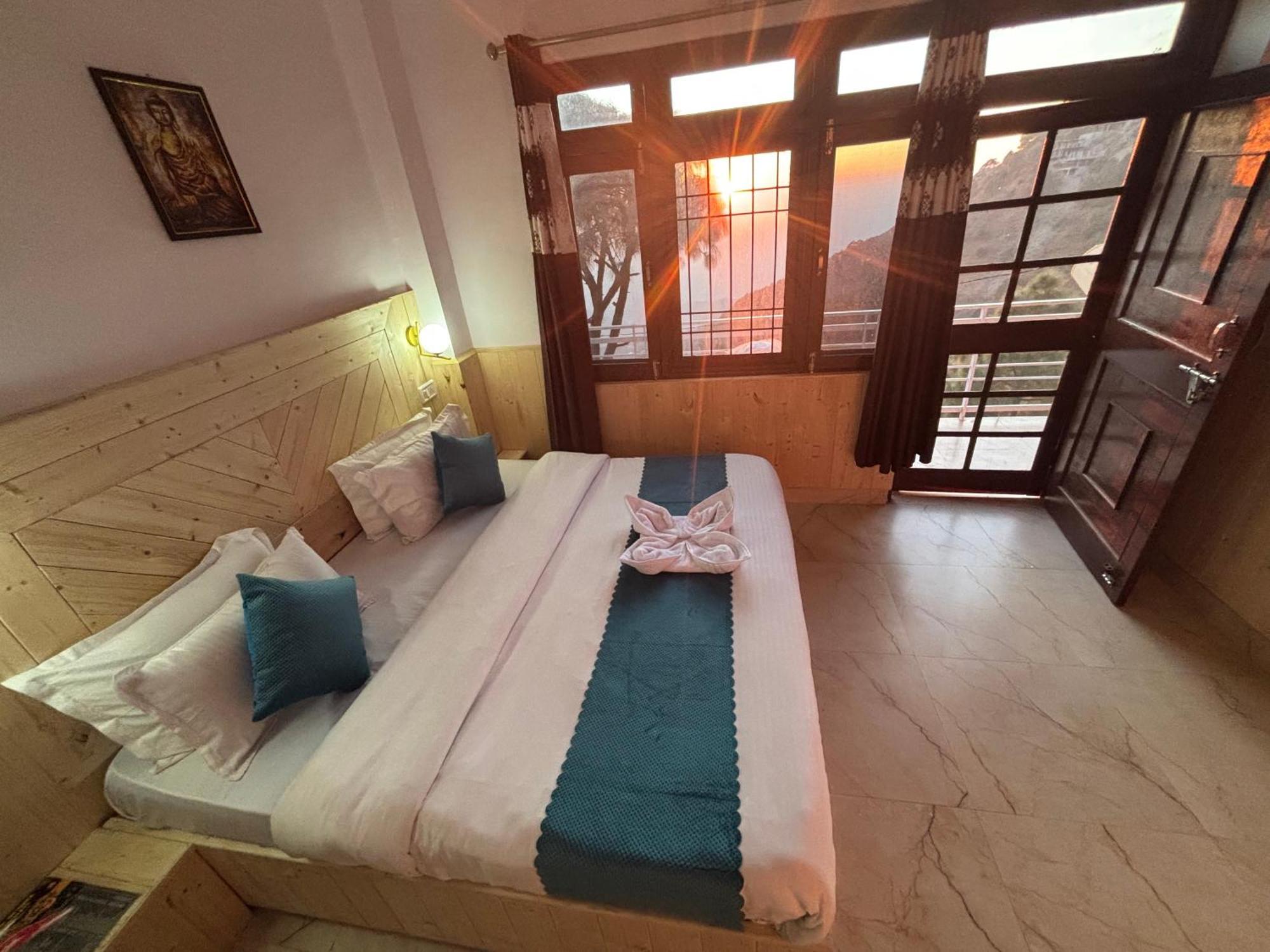 Urban Wave 2Bed Rooms By The North Edge 卡绍利 外观 照片